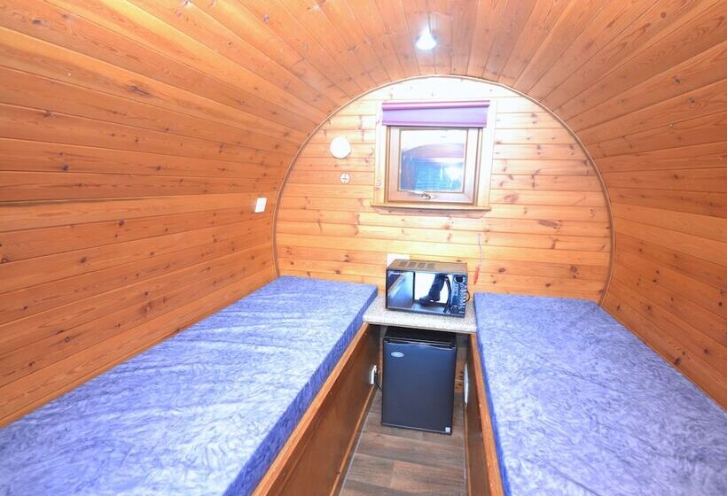 호텔 Blackwater Glamping Pods