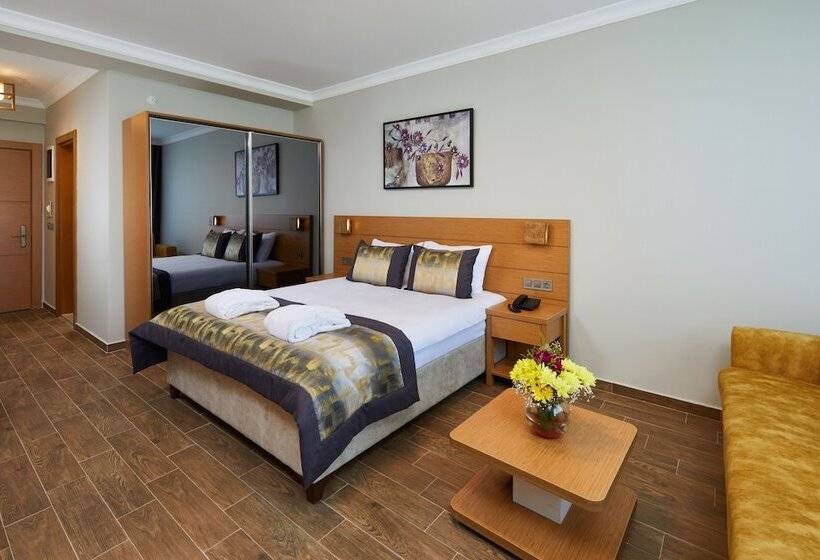 Hattusa Vacation Business Thermal Hotel Saray