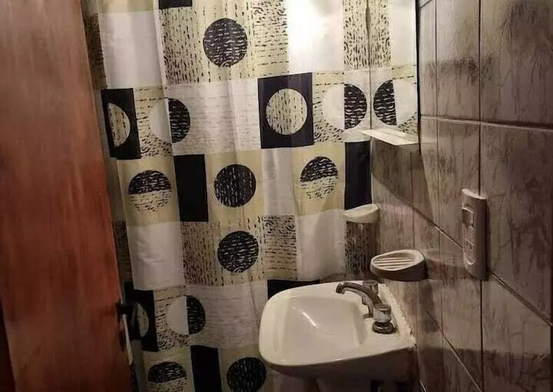 Hotelli Hospedaje Residencial Arenas