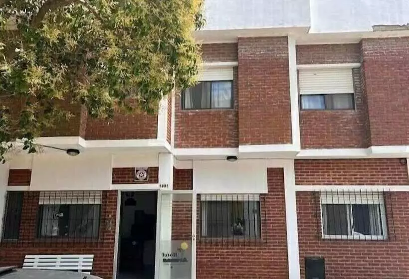 Hotelli Hospedaje Residencial Arenas