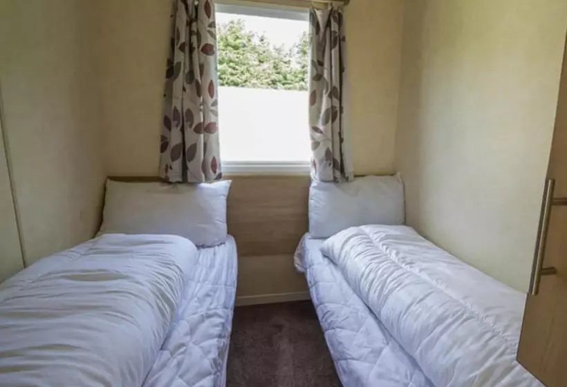 ホテル Caravansleeps8 Hottub Fireplace Garden Patio