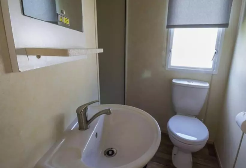 ホテル Caravansleeps8 Hottub Fireplace Garden Patio