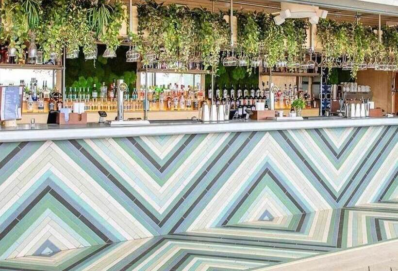 호텔 Caravansleeps8 Hottub Fireplace Garden Patio