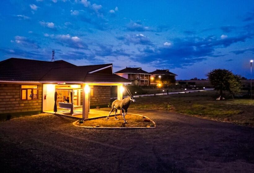 هتل Lynson Africa Resort