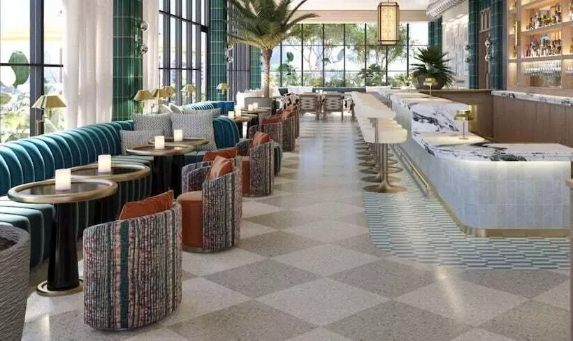 ホテル Moxy St. Petersburg Downtown