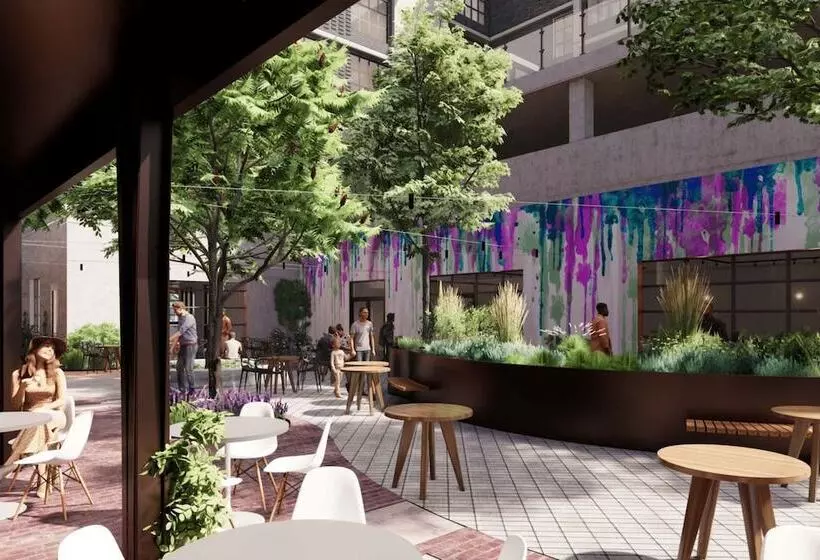 ホテル Moxy St. Petersburg Downtown