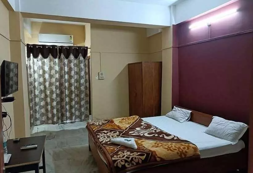 هتل Yuvraj Palace