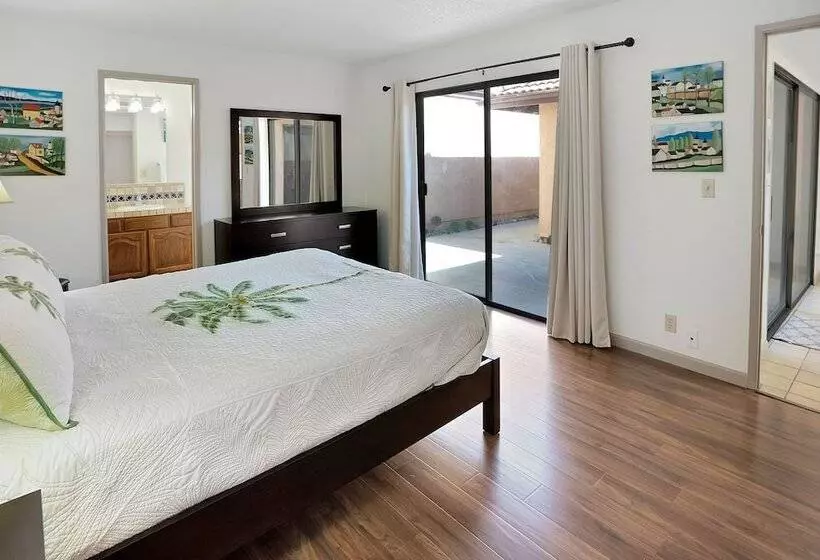 Secluded 3 Bdr Home Steps To Beach
