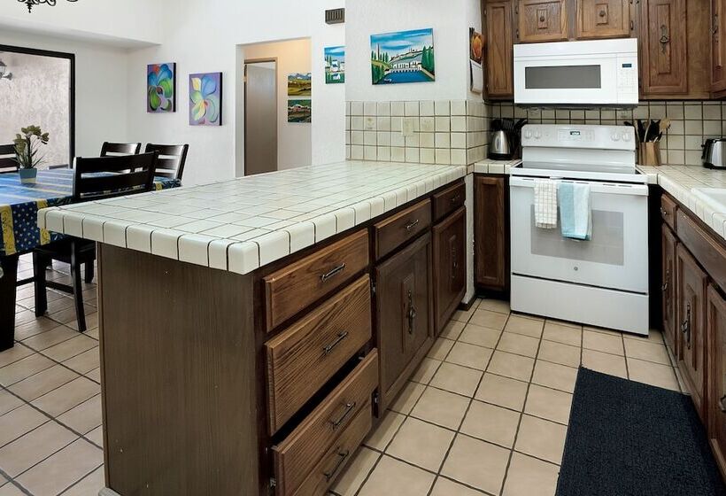 Secluded 3 Bdr Home Steps To Beach