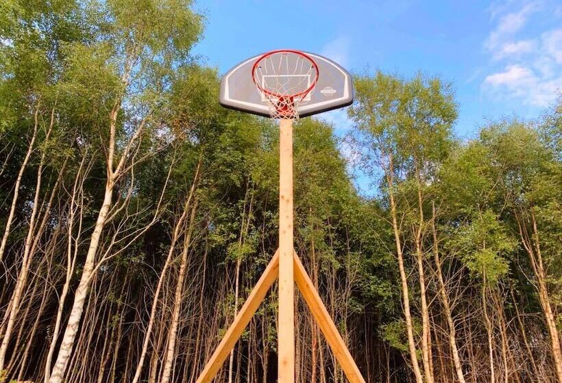 Lovely Semi Rural Caravan & Hot Tub   Sleeps Fam 6