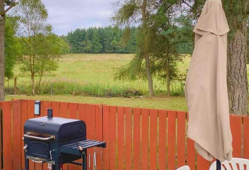 Lovely Semi Rural Caravan & Hot Tub   Sleeps Fam 6