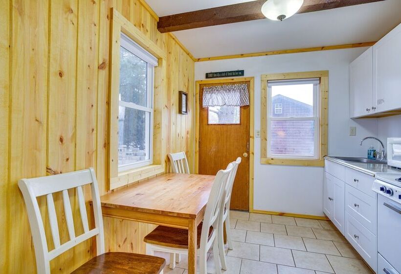 Pet Friendly Cabin Retreat: Wisconsin River Access