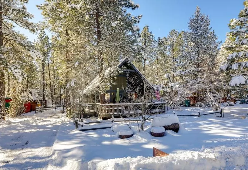 Munds Park Cabin W/ Deck & Fire Pit: Walk To Trail