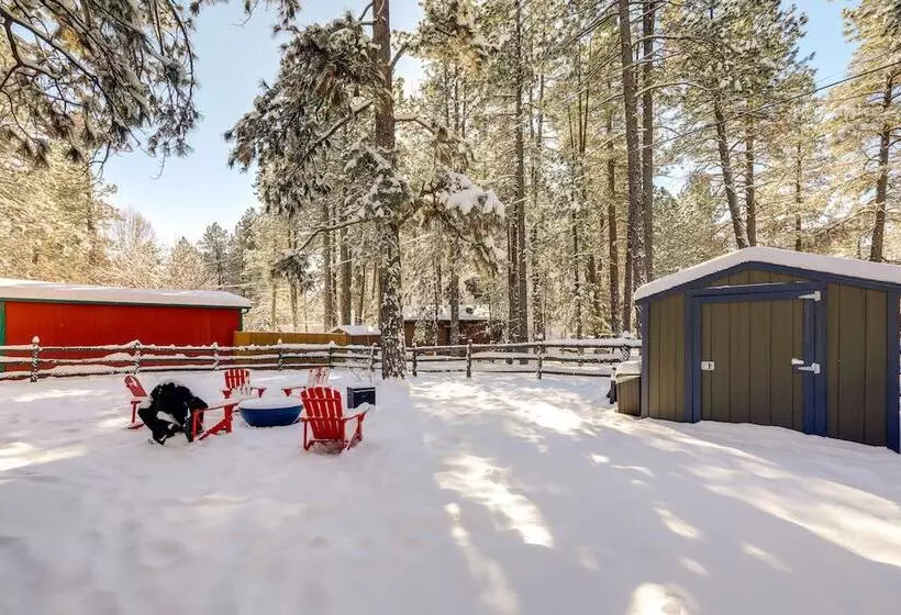 Munds Park Cabin W/ Deck & Fire Pit: Walk To Trail