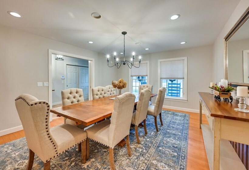 Monterey Home W/ Hot Tub, Pool & Game Room!