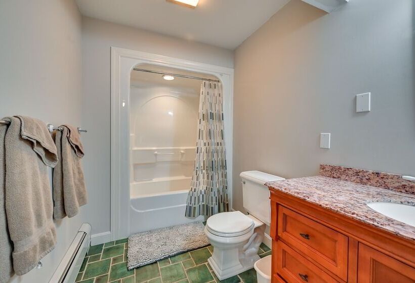 Monterey Home W/ Hot Tub, Pool & Game Room!