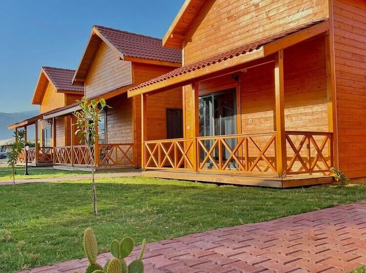 پانسیون Lemon Garden Bungalow