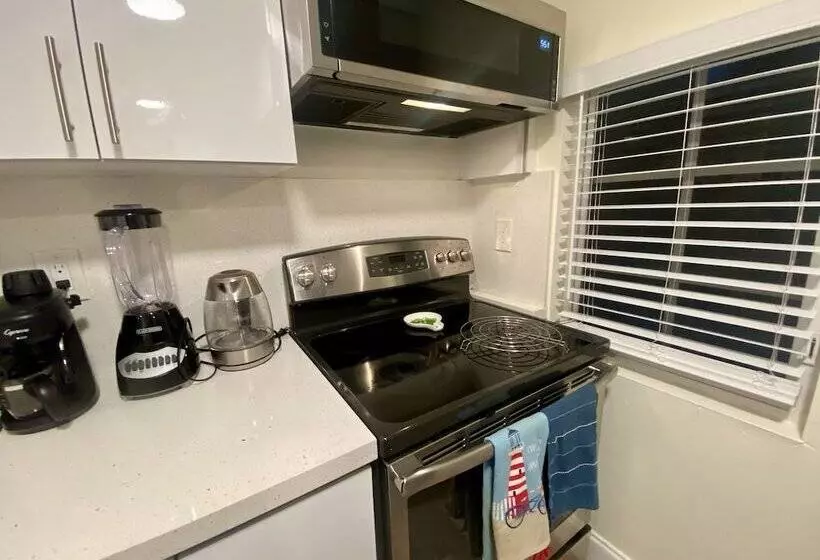 پانسیون Miami Vacations 3 Bedrooms With Parking