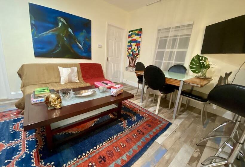 פנסיון Miami Vacations 3 Bedrooms With Parking