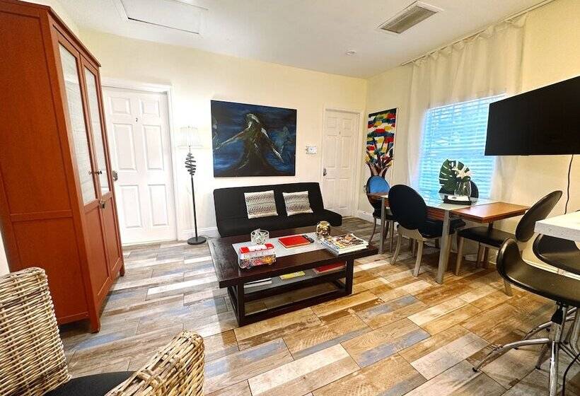 פנסיון Miami Vacations 3 Bedrooms With Parking