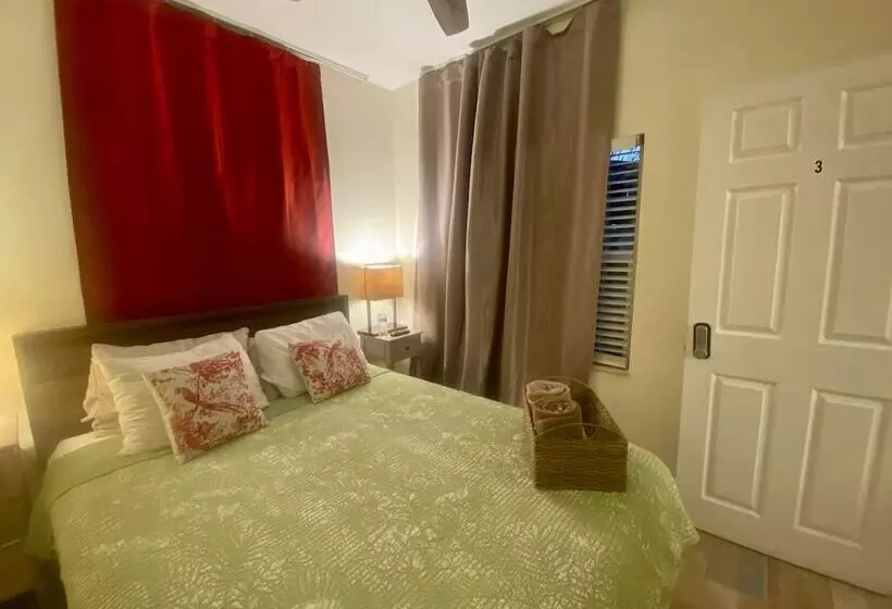 پانسیون Miami Vacations 3 Bedrooms With Parking