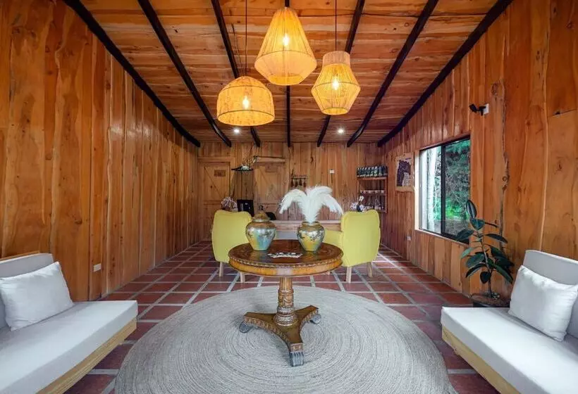 Majatalo & Spa El Escondite De La Montaña