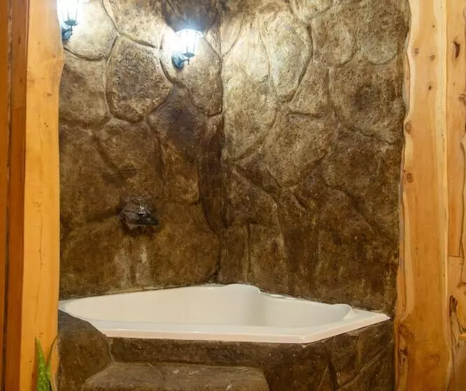 Majatalo & Spa El Escondite De La Montaña