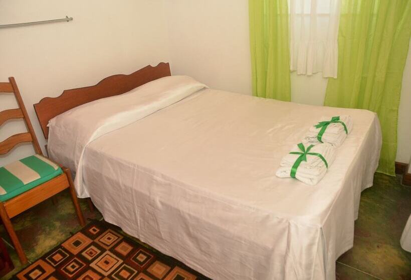 پانسیون Cholson Chalets Limited