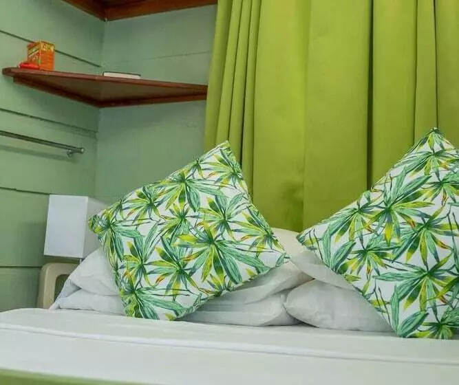 پانسیون Cholson Chalets Limited