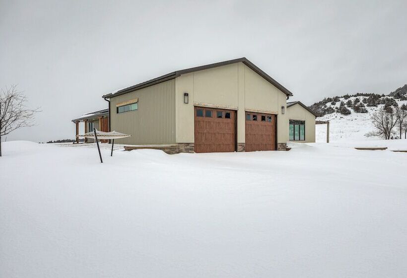 Pet Friendly Fairfax Cabin Near Missouri River!