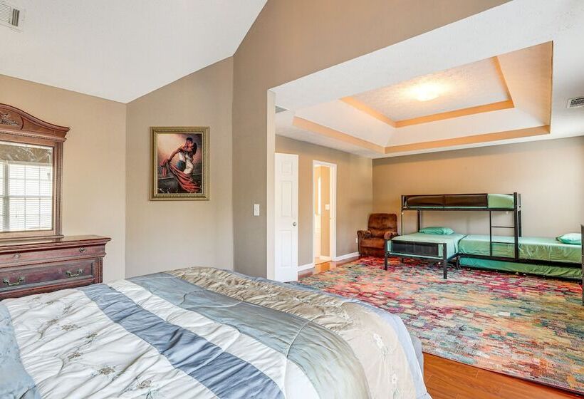 Pet Friendly Georgia Escape W/ Deck, Grill & Yard!