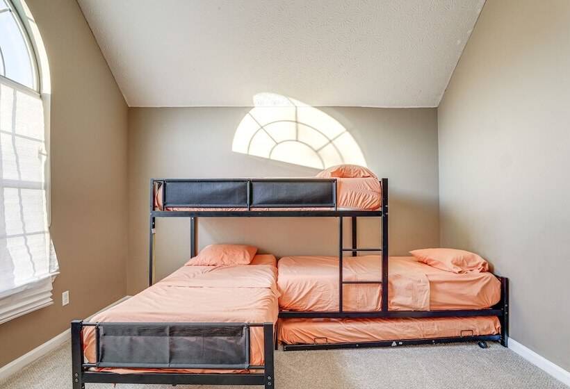 Pet Friendly Georgia Escape W/ Deck, Grill & Yard!