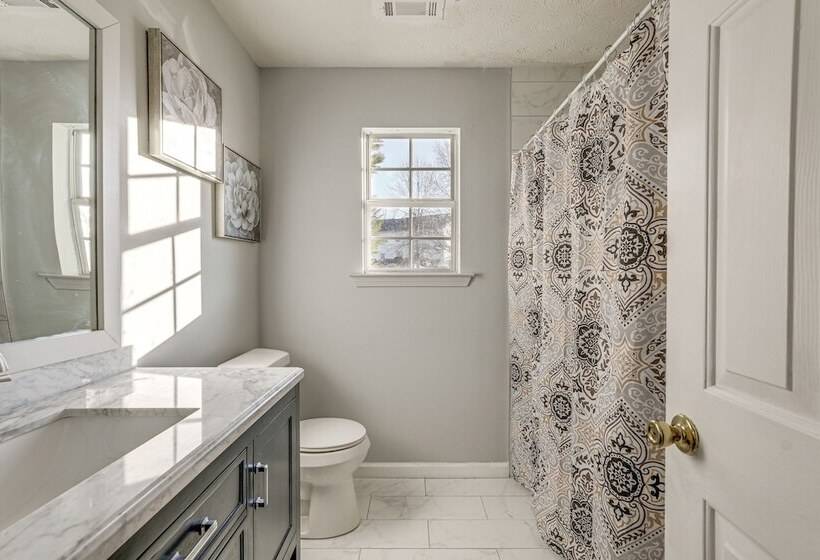 Pet Friendly Georgia Escape W/ Deck, Grill & Yard!