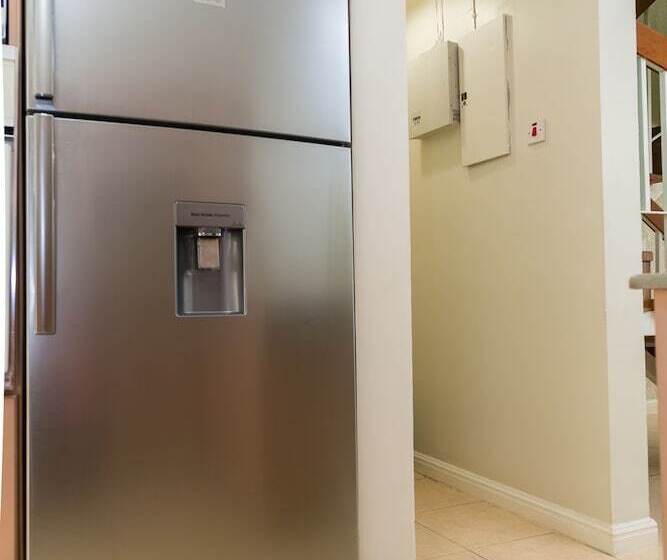 اقامتگاه Cityscape Living At Surbiton