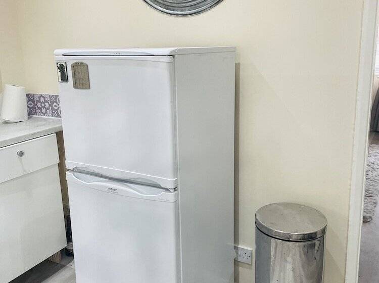 住所  Stunning 2 Bed Home In Yorkshire