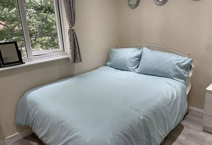 Residenssi Stunning 2 Bed Home In Yorkshire