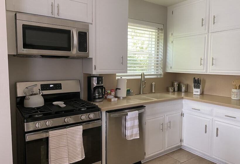 レジデンス Stunning Home With Large Yard In Los Angeles