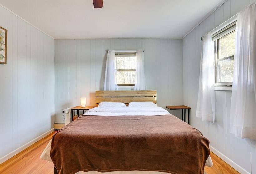 Rock Hill Home W/ Fire Pit On Wanaksink Lake!