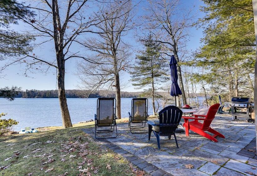 Rock Hill Home W/ Fire Pit On Wanaksink Lake!