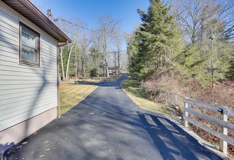 Rock Hill Home W/ Fire Pit On Wanaksink Lake!