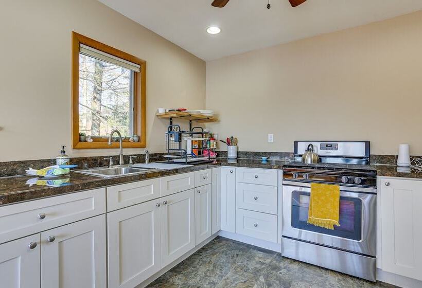 Rock Hill Home W/ Fire Pit On Wanaksink Lake!