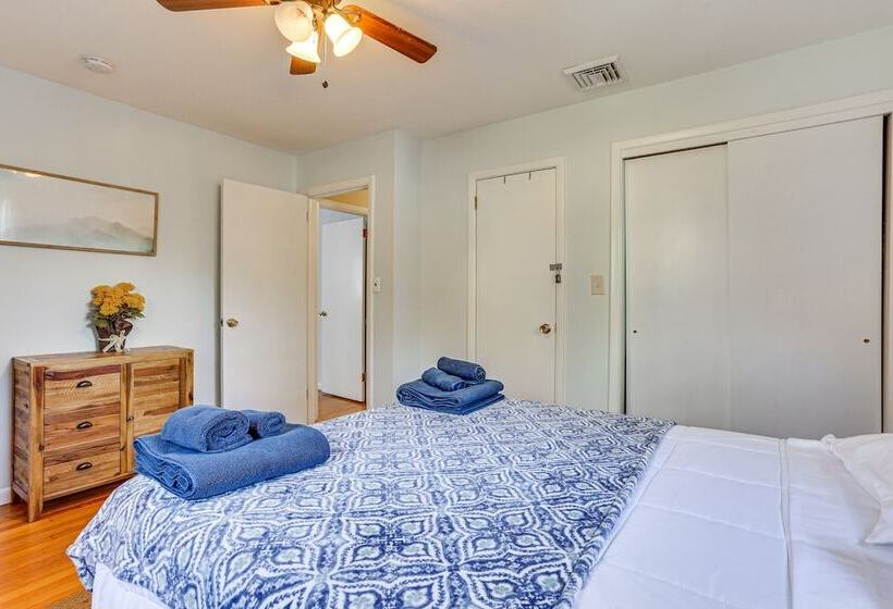 Rock Hill Home W/ Fire Pit On Wanaksink Lake!