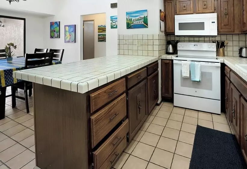 Secluded 3 Bdr Home Steps To Beach