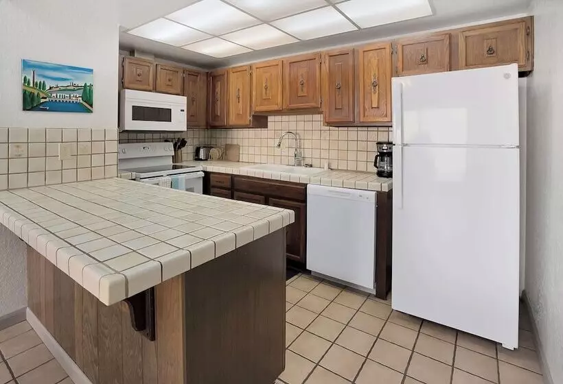 Secluded 3 Bdr Home Steps To Beach