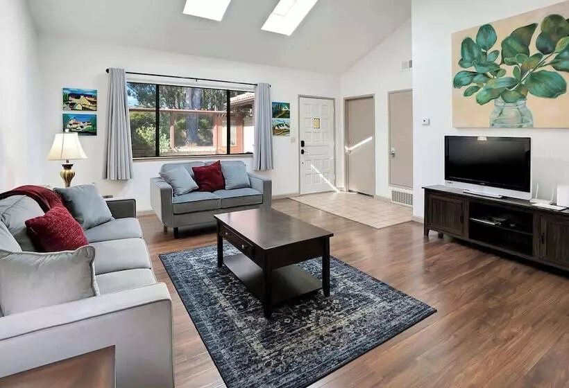 Secluded 3 Bdr Home Steps To Beach