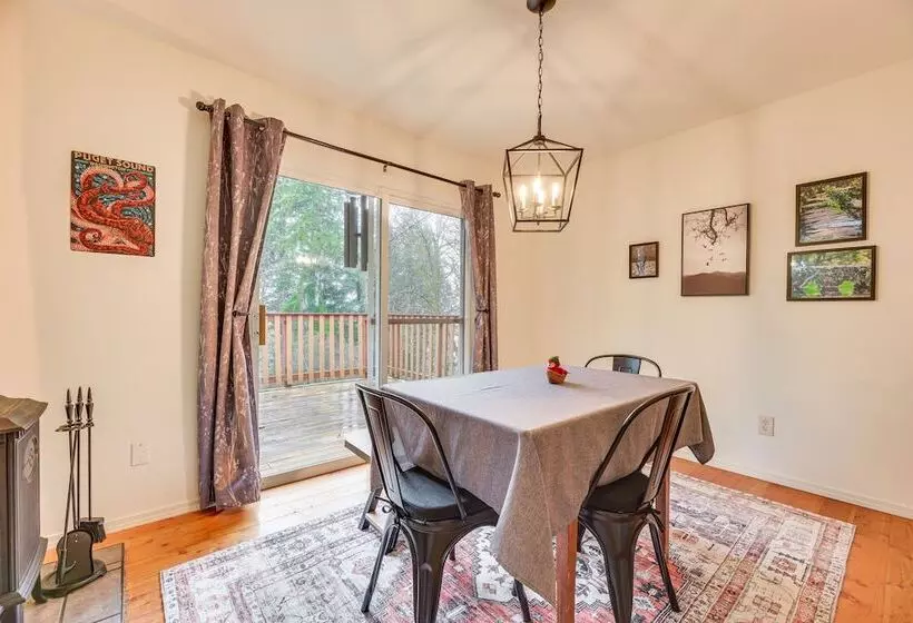 Serene Shelton Home   Puget Sound Access!