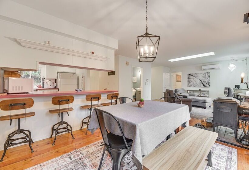 Serene Shelton Home Puget Sound Access!