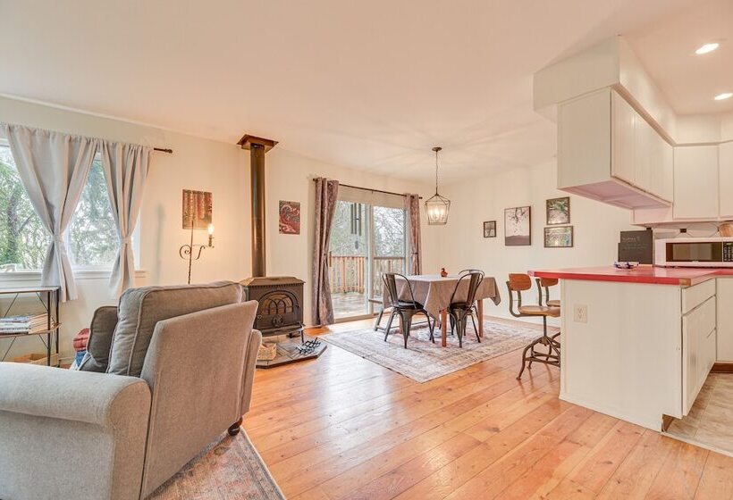 Serene Shelton Home Puget Sound Access!