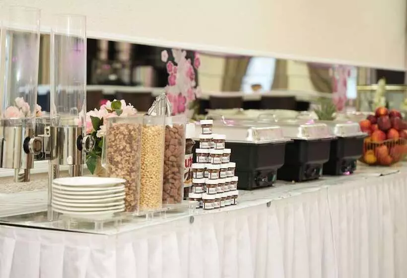 Sn Hotel And Restaurant