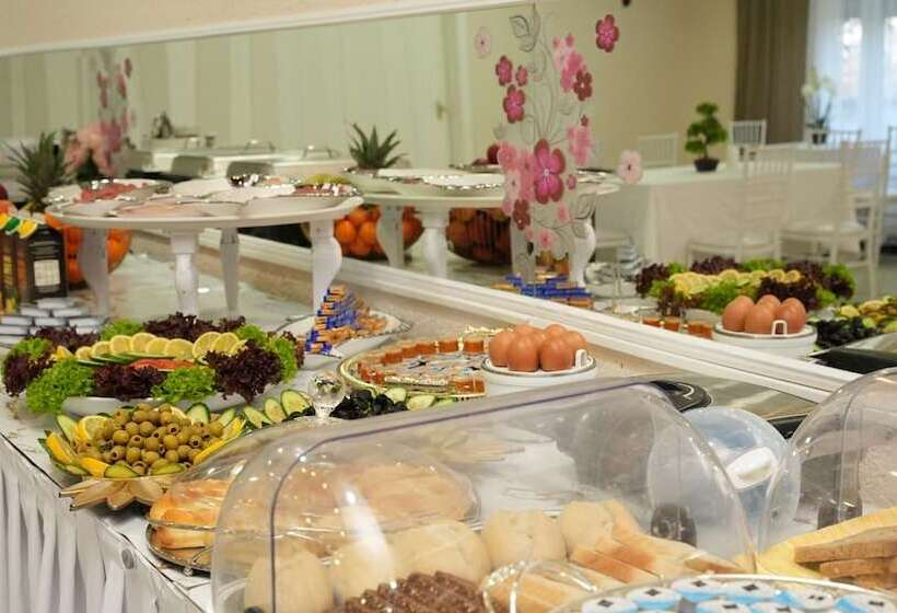 Sn Hotel And Restaurant